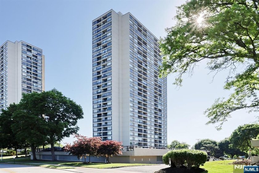 Welcome to your private retreat in the sky at Horizon House - photo 49