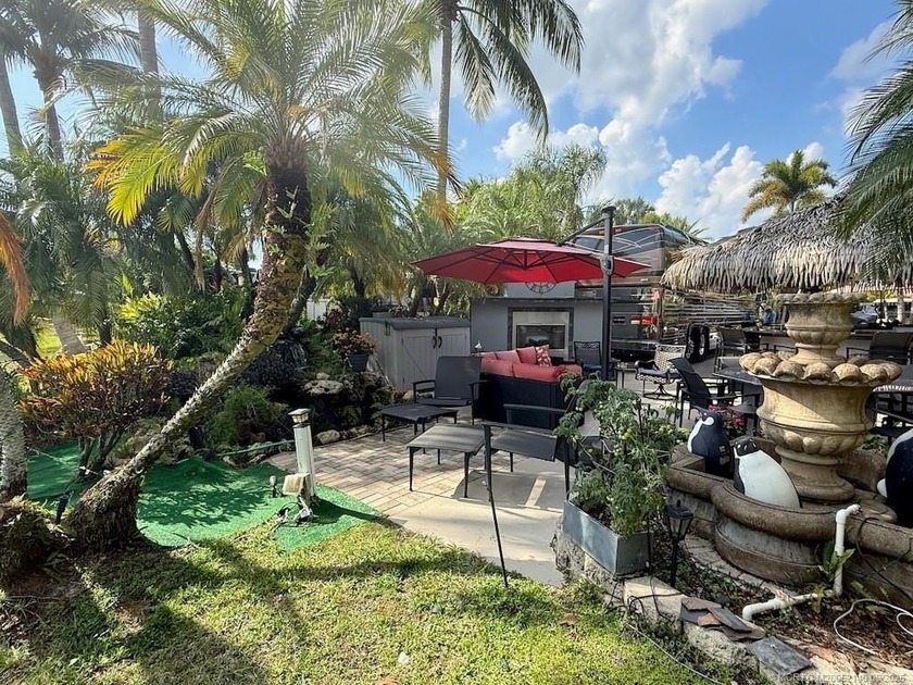 An Entertainer's Paradise - Truly One of a Kind! Welcome to a - photo 10