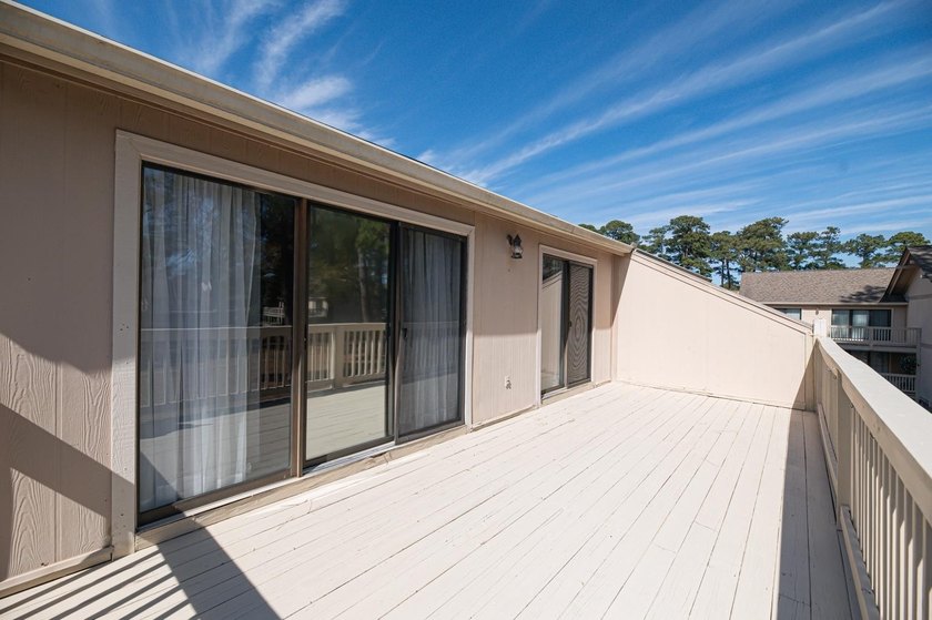 Welcome to coastal living in the desirable Shorewood community - photo 23