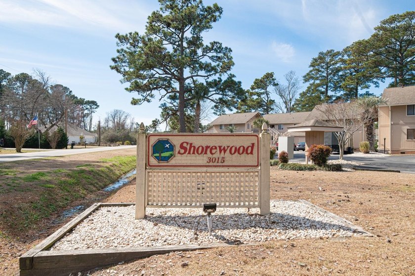 Welcome to coastal living in the desirable Shorewood community - photo 25