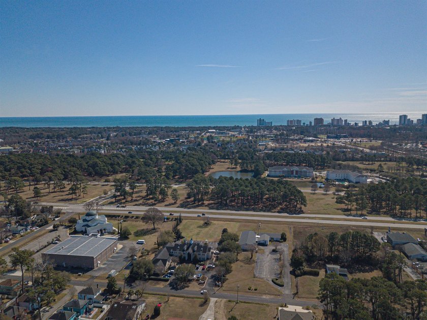 Welcome to coastal living in the desirable Shorewood community - photo 31