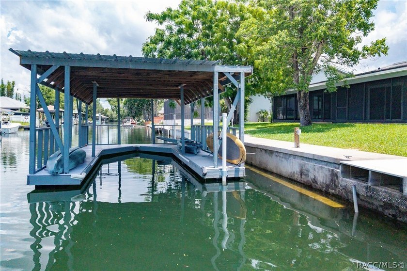 Waterfront Paradise with $10,000 Seller Credit Toward Roof - photo 44
