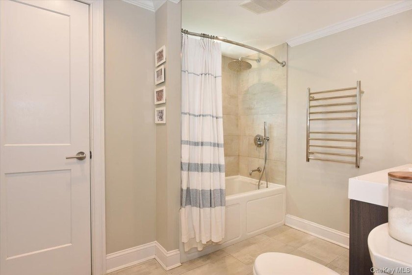 MOVE IN READY completely renovated 3 Bedroom, 2 Bath expanded - photo 27