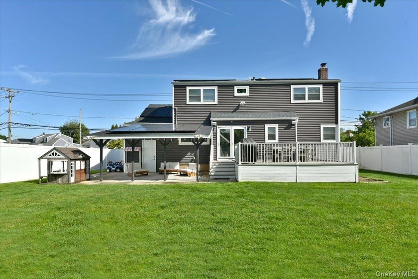 MOVE IN READY completely renovated 3 Bedroom, 2 Bath expanded - photo 32