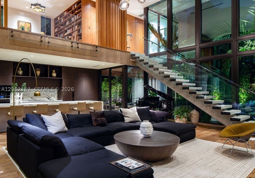 Featured on the cover of Luxe Magazine, this architect owned - photo 5