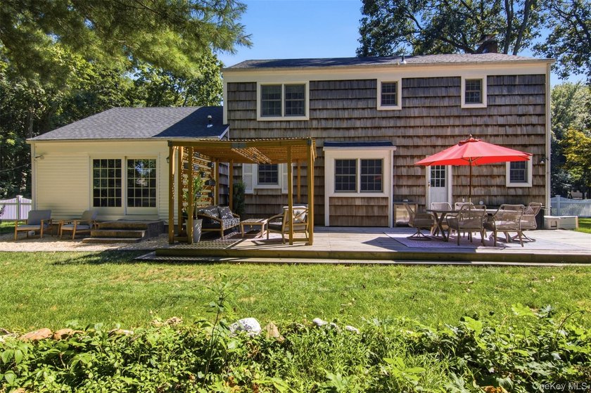 Stunning 4-bedroom, 2.5 bath Colonial nestled on a quiet - photo 37