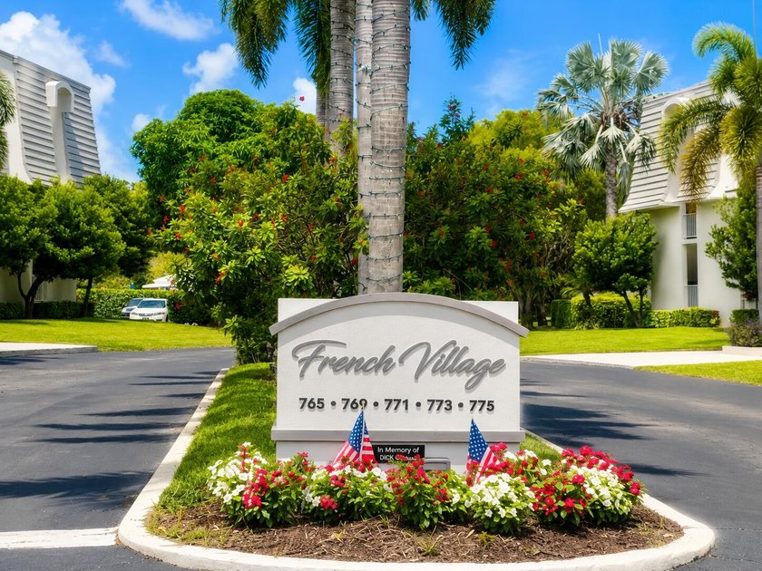 Charming 1-bedroom, 1.5-bath condo with serene east-facing water - photo 4
