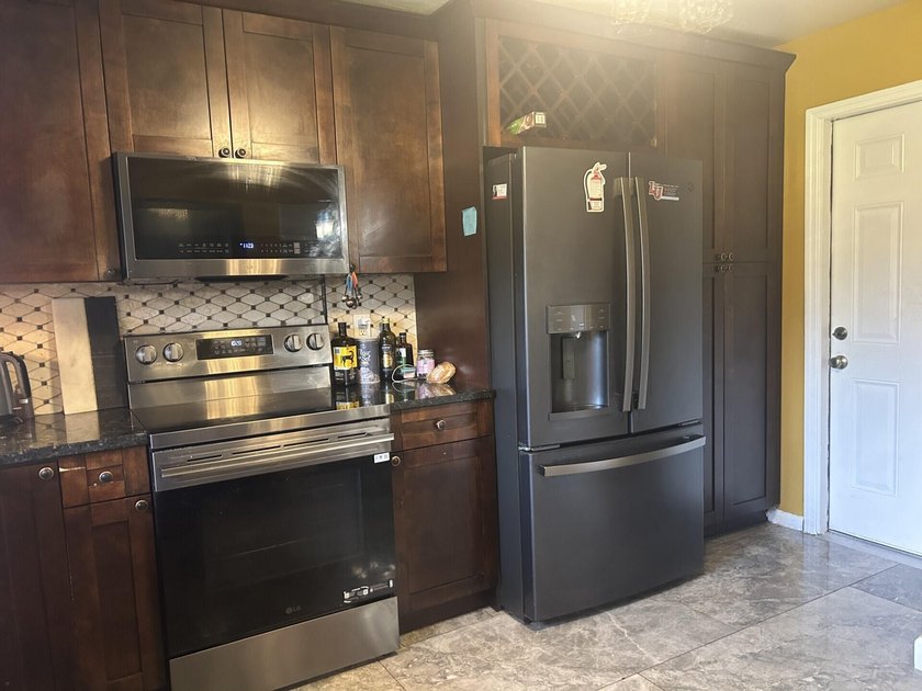 Greentree Villas a 55 plus community, resort style amenities - photo 9