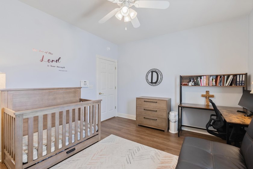 This amazing 3rd floor, end unit, in popular Magnolia North, is - photo 20