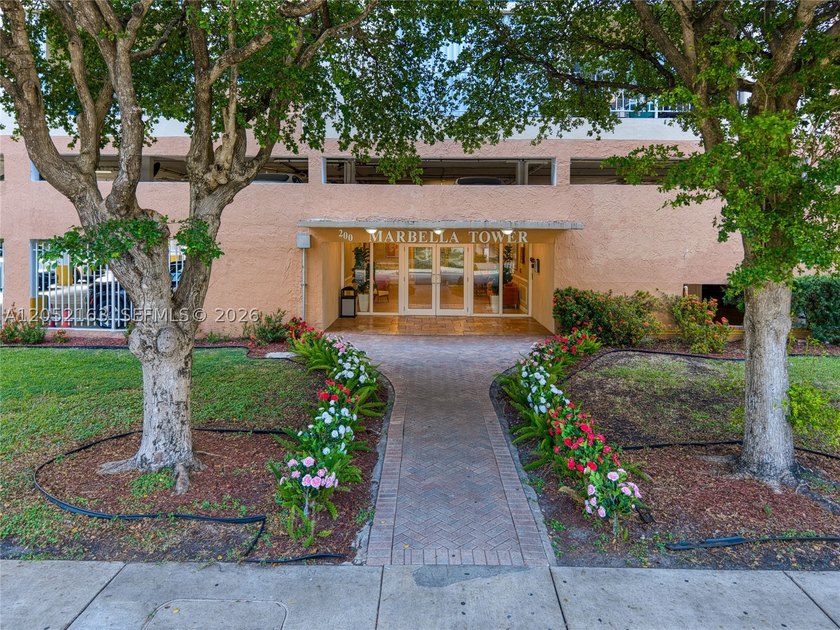 Incredible Short-Term Rental Opportunity Steps from the Beach! - photo 5