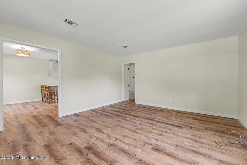 HUGE PRICE IMPROVEMENT! Your search ends here! Renovated home in - photo 5