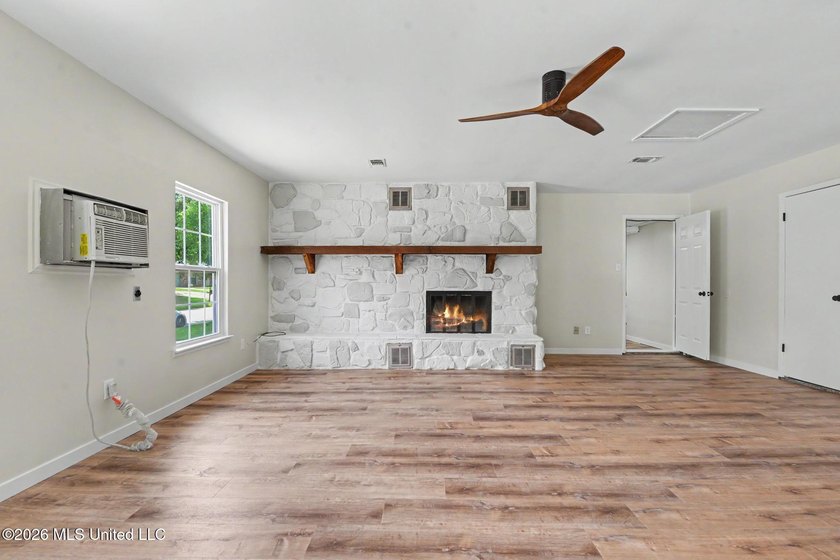 HUGE PRICE IMPROVEMENT! Your search ends here! Renovated home in - photo 9