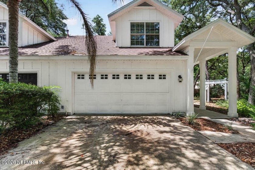 3-bedroom, 2-bath two-story home featuring granite countertops - photo 2