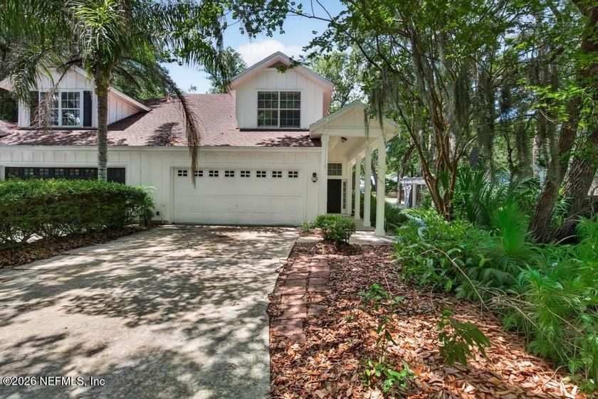 3-bedroom, 2-bath two-story home featuring granite countertops - photo 3