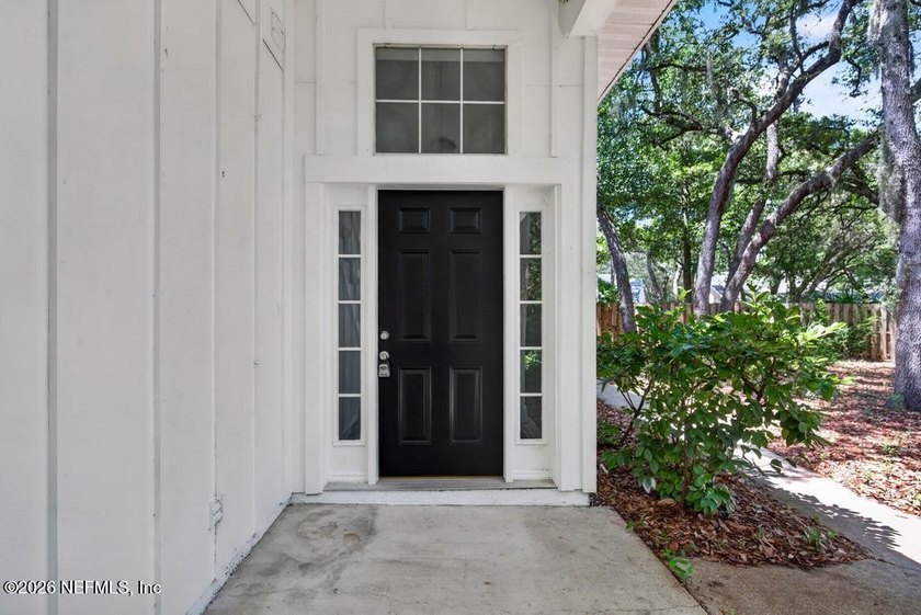 3-bedroom, 2-bath two-story home featuring granite countertops - photo 8