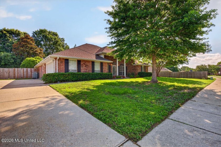 Ready to Move In &amp; Enjoy! This beautiful, one-story brick home - photo 2