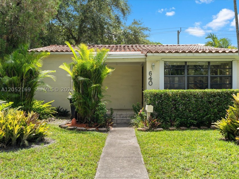 One of the best priced homes in Miami Springs! this 2-bedroom - photo 5