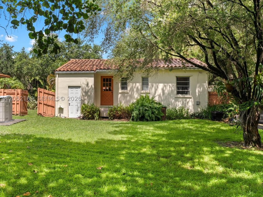 One of the best priced homes in Miami Springs! this 2-bedroom - photo 6