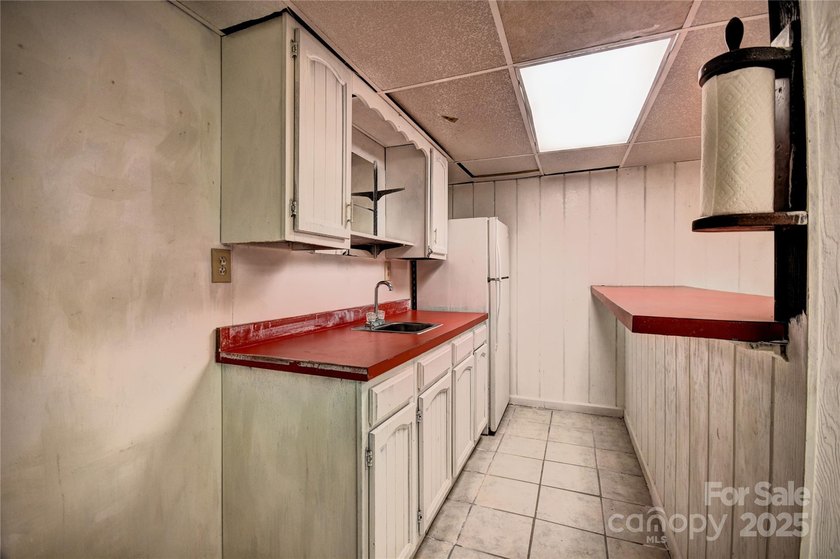 What a versatile property! Are you looking for a - photo 38