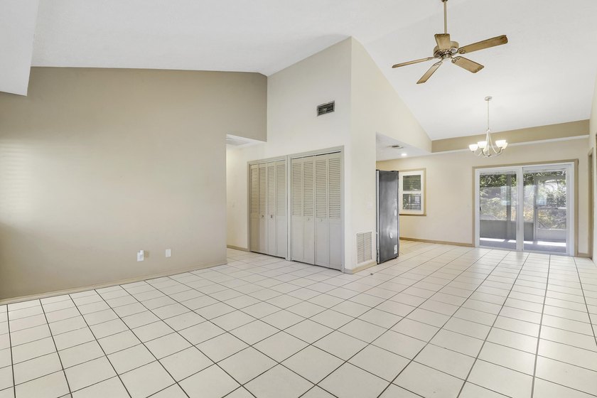 4 bedroom, 2 bath home in the sought-after Indian River Estates - photo 7