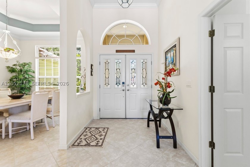 Welcome to paradise! This is an exceptional 3-bedroom, 2-bath - photo 6