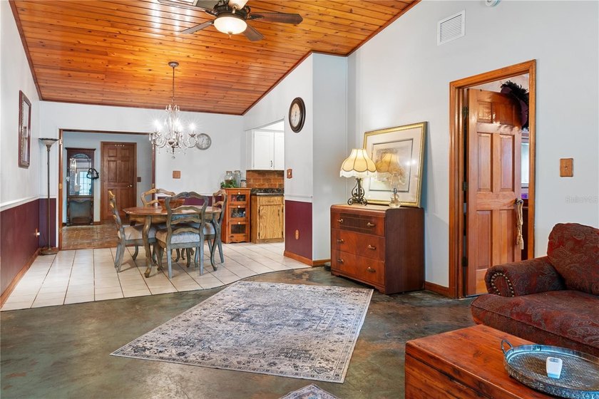Under contract-accepting backup offers. Spacious 4-Bedroom Home - photo 6