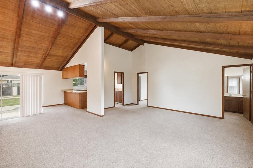 Discover 2 incredible home for less than the price of one! This - photo 30