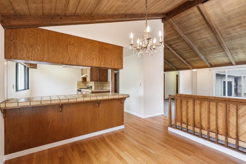 Discover 2 incredible home for less than the price of one! This - photo 31