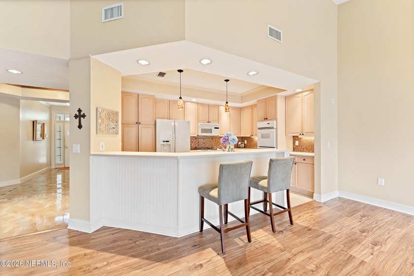 Stunning Condo in the heart of World Golf Village. You'll find - photo 5