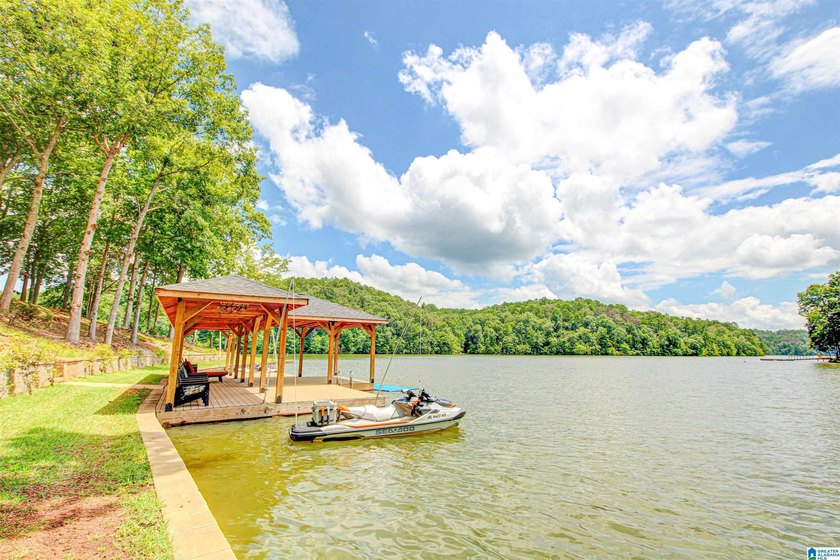 ***PRICE DROP $200,000*** Sellers are motivated! Experience - photo 31