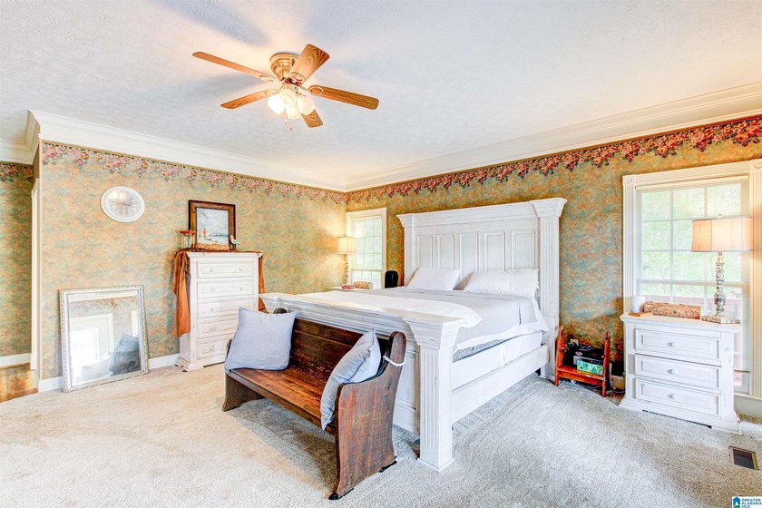 ***PRICE DROP $200,000*** Sellers are motivated! Experience - photo 42