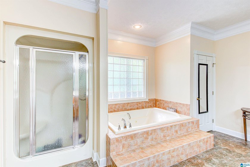 ***PRICE DROP $200,000*** Sellers are motivated! Experience - photo 45