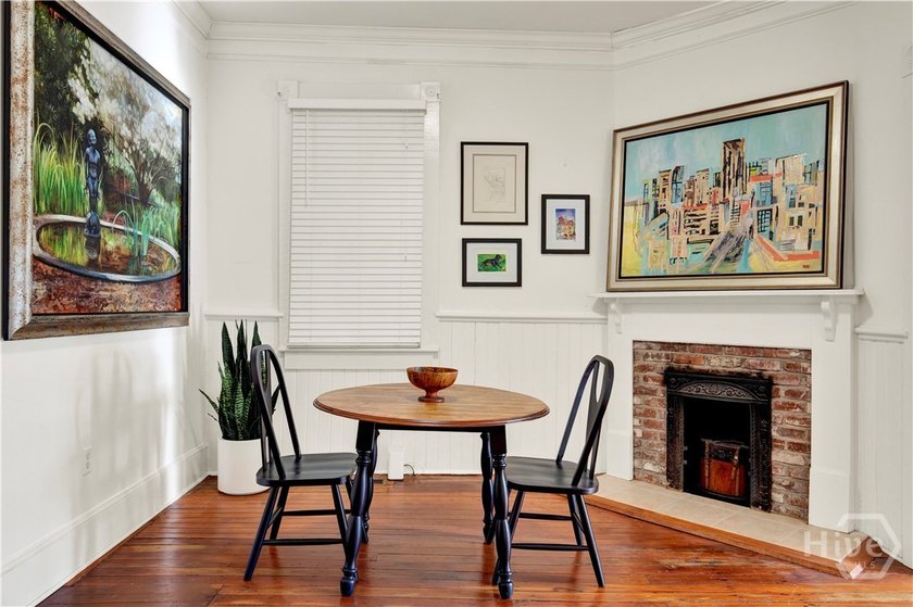 Located in Savannah's Landmark Historic District, this - photo 8