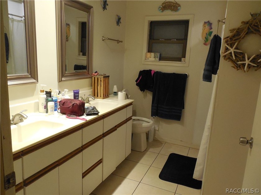 GREAT INVESTMENT OPPORTUNITY....This 3/2 home has an *in -law* - photo 14