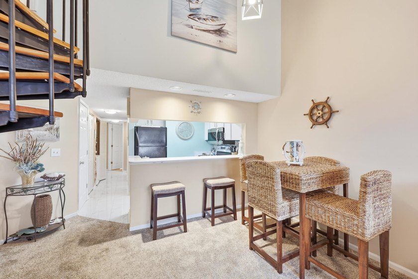 Come see this beautifully decorated condo located in the heart - photo 37