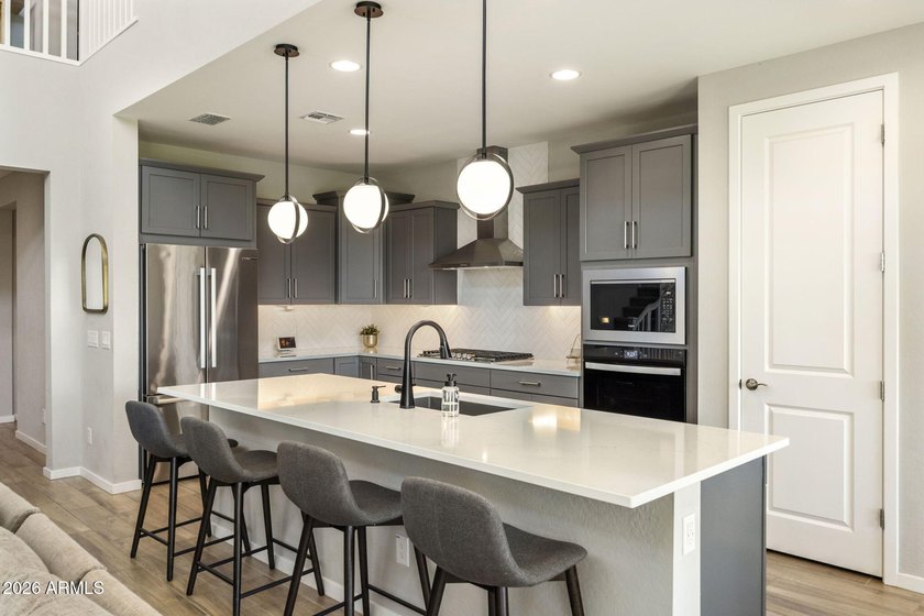 Wake up to stunning mountain views in this nearly new home in - photo 4