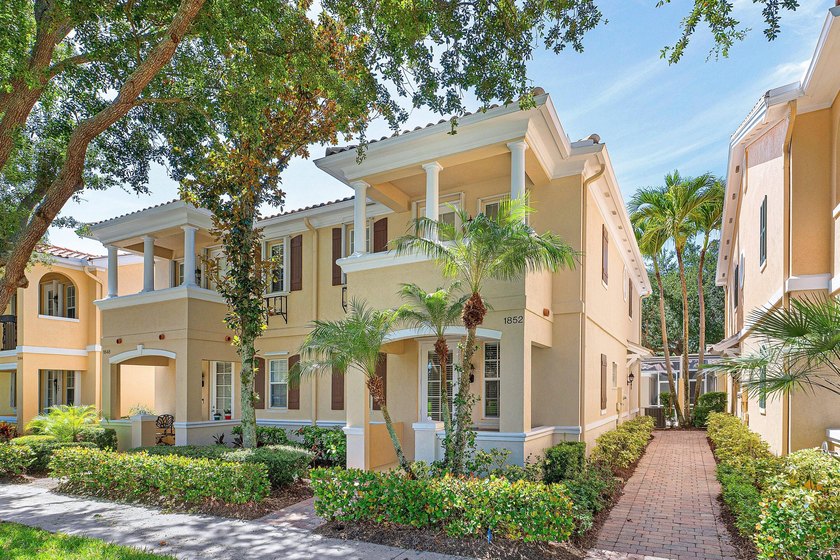 MUST SEE! Immaculate 4 bedroom, 3 bath townhome nestled in - photo 2