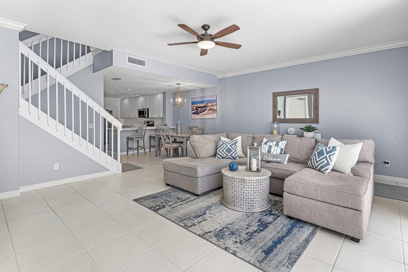 MUST SEE! Immaculate 4 bedroom, 3 bath townhome nestled in - photo 3