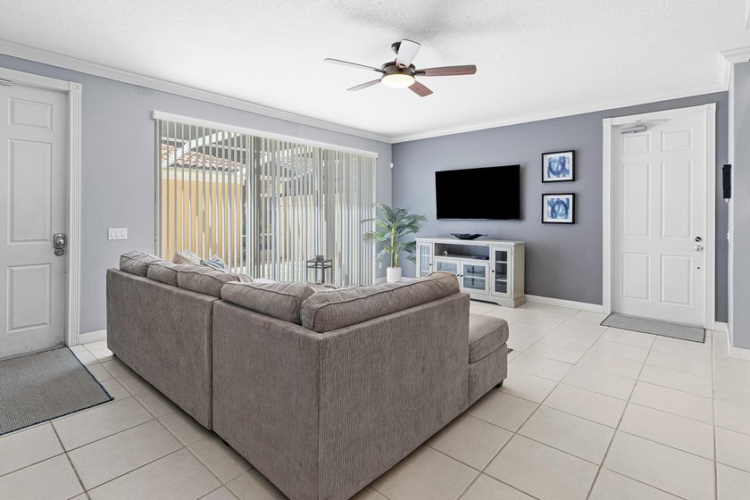 MUST SEE! Immaculate 4 bedroom, 3 bath townhome nestled in - photo 8