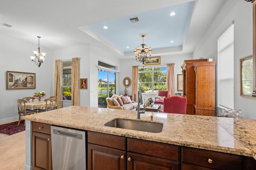 Beautiful Florenza model with a serene lake view overlooking a - photo 13