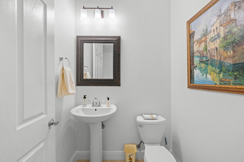 Beautiful Florenza model with a serene lake view overlooking a - photo 20