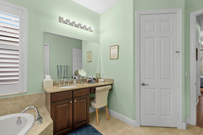 Beautiful Florenza model with a serene lake view overlooking a - photo 26