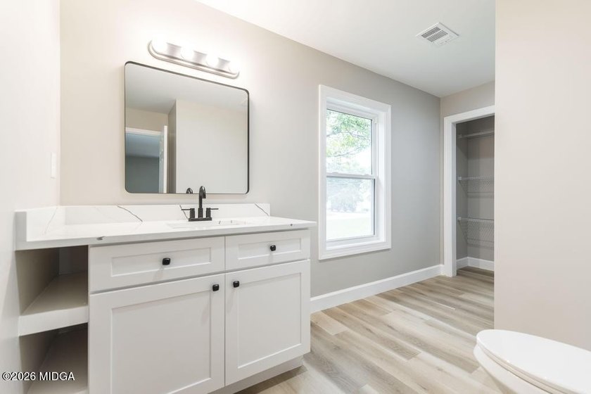Gorgeous home, completely rebuilt and like new! And there's - photo 30