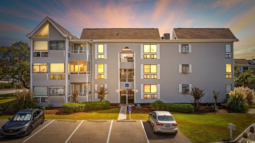 Motivated Seller! Beautiful top-floor, corner 2BR/2BA fully - photo 39