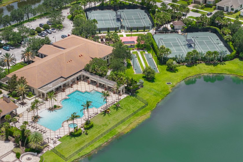 Beautiful Florenza model with a serene lake view overlooking a - photo 49