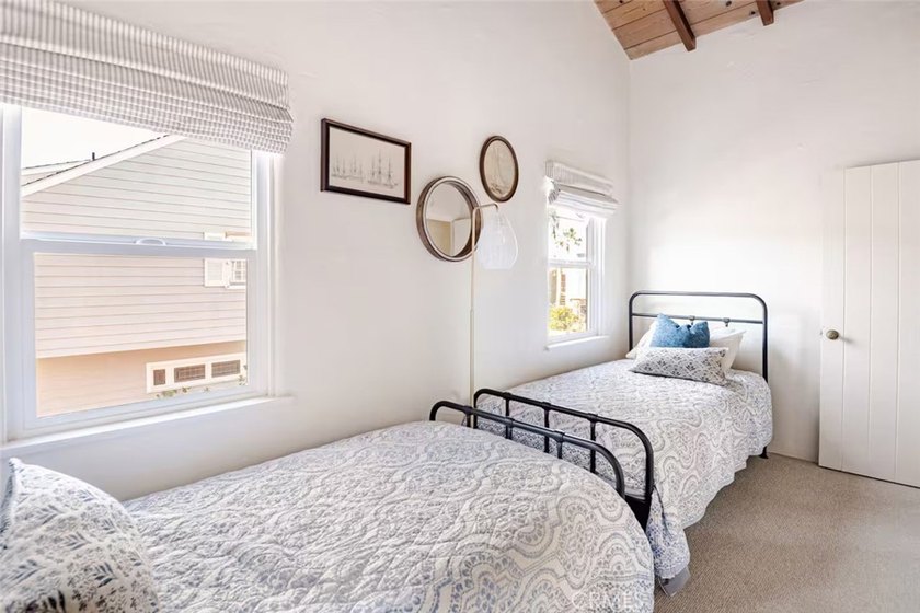 Tucked just steps from South Bayfront, this charming Balboa - photo 13
