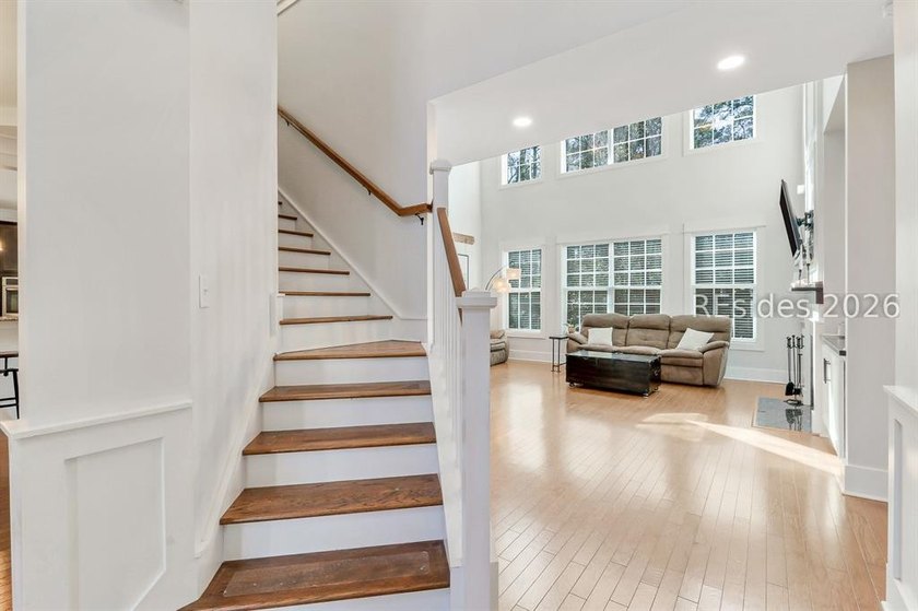 This beautiful 5-bedroom home in Rose Dhu Creek, built in 2014 - photo 28