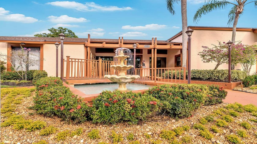 Now is the perfect time to claim this lovely, nestled condo in - photo 5