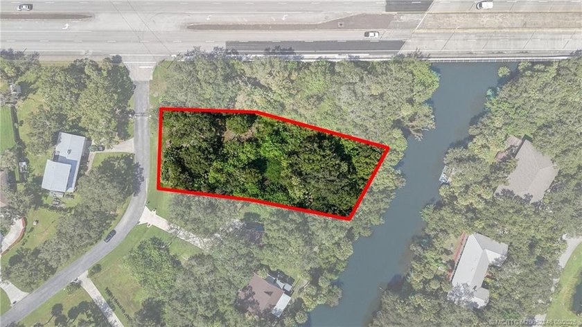 Affordable St Lucie RIVERFRONT lot with ocean access. Located in - photo 2