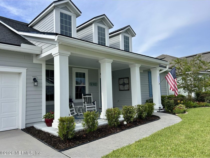 Welcome to 45 Lomond Court, a thoughtfully upgraded lakefront - photo 3